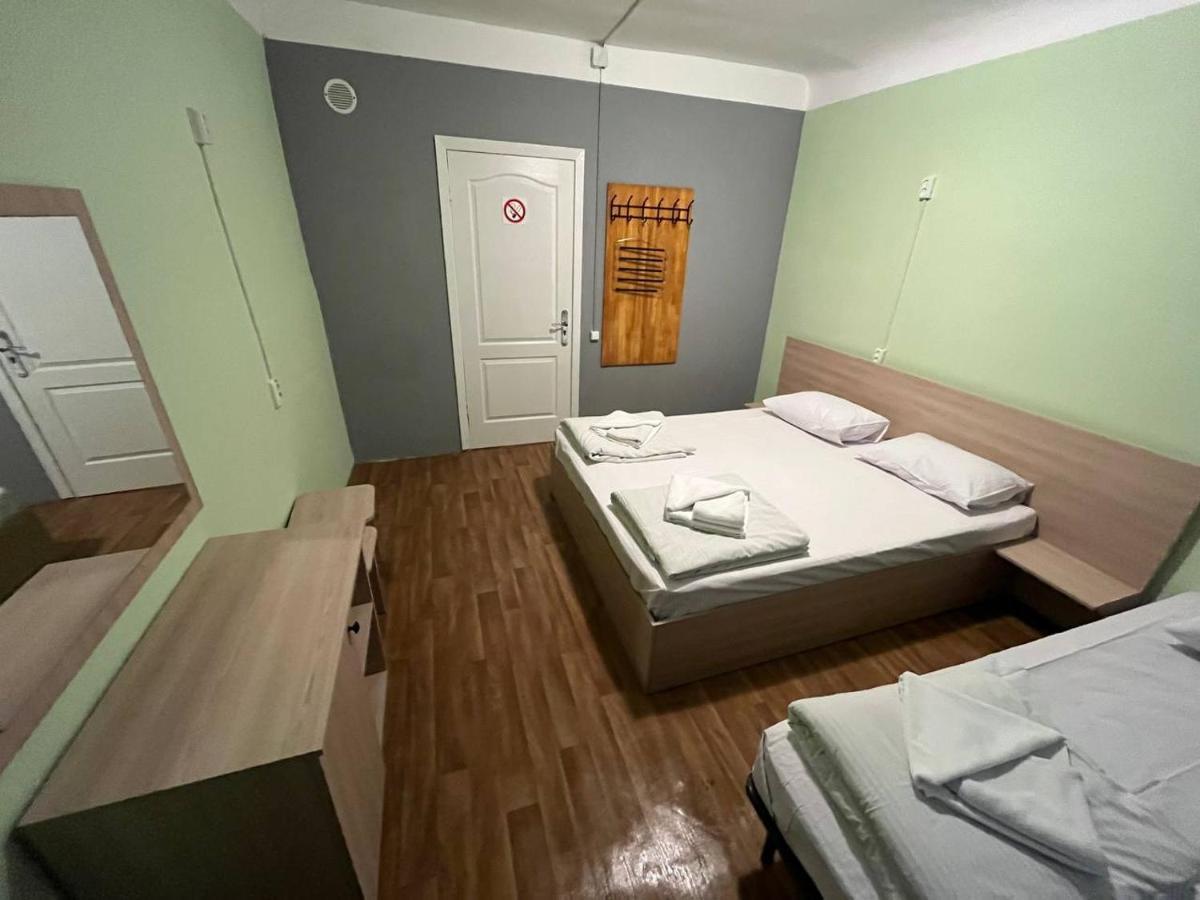 Fox Hostel Kijów Zewnętrze zdjęcie