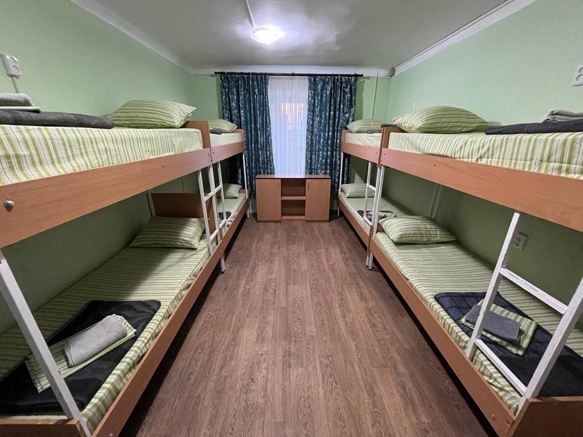 Fox Hostel Kijów Zewnętrze zdjęcie