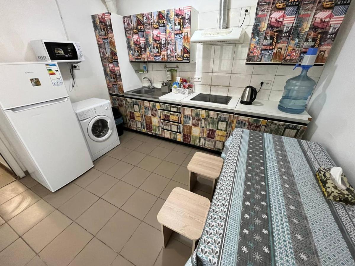 Fox Hostel Kijów Zewnętrze zdjęcie
