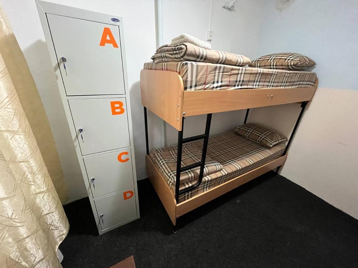 Fox Hostel Kijów Zewnętrze zdjęcie